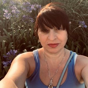 Meet your Posher, Albena